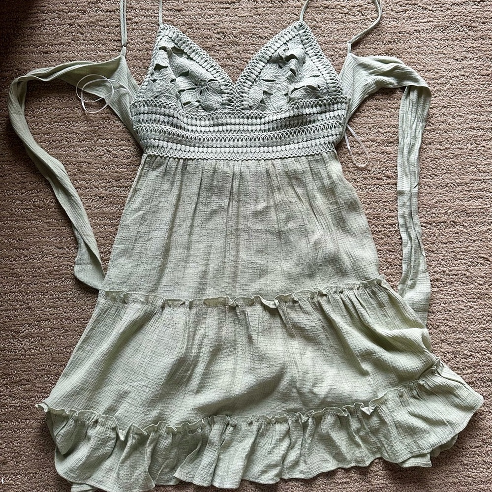 Dress with tie back